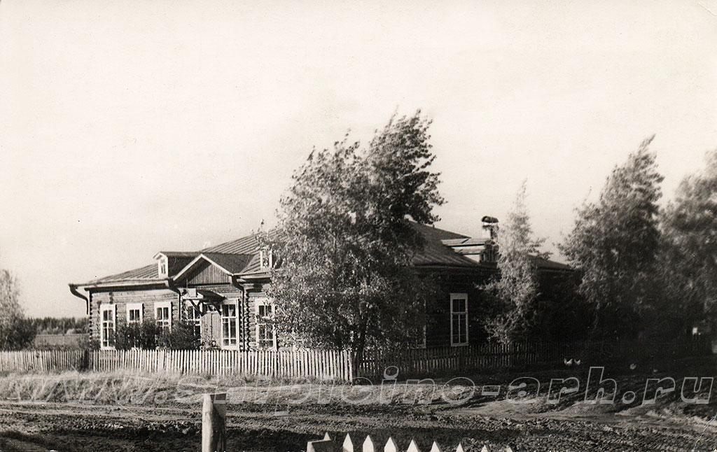 Начальная школа в д. Малый Уртомаж в 1967 году.